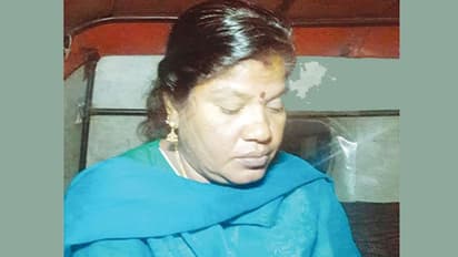 15 ஆண்டுகளில் 10,000 கருக்கலைப்புகள்... அடங்காத ஆனந்தியை அடக்கி அலேக்கா தூக்கிய போலீஸ்..!