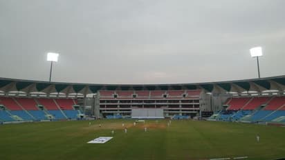 নিলাম শুরুর আগেই লড়াই, মুখোমুখি কিংস ইলেভেন পাঞ্জাব ও দিল্লি ক্যাপিটালস