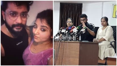 மகாலட்சுமியுடன் என்ன தொடர்பு..! நெருக்கமாக இருக்கும் புகைப்படம் பற்றிய உண்மையை போட்டுடைத்த ஈஸ்வர்..!