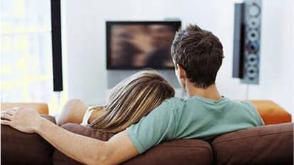 టీవీ సీరియల్ చూసి... భార్య హత్యకు స్కెచ్..