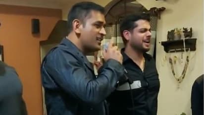 ವಿಶ್ರಾಂತಿಯಲ್ಲಿರುವ ಧೋನಿಯಿಂದ ಆರ್ಕೆಸ್ಟ್ರಾ; ಬಾಲಿವುಡ್ ಹಾಡಿನ ಮೂಲಕ ಶೈನ್!