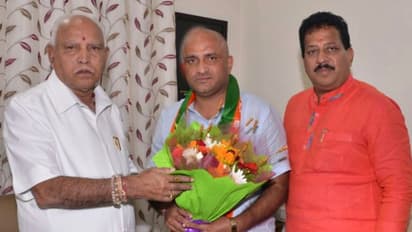 Bengaluru corporator rejoins Congress; claims he was ‘forced’ to join BJP over ‘cup of coffee’ with CM