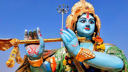 8 दिसंबर को ये 51 नाम बोलकर करें भगवान श्रीकृष्ण की पूजा, दूर हो सकते हैं आपके बुरे दिन