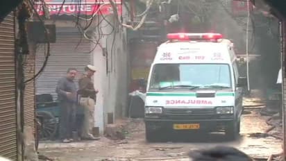 দিল্লিতে ভোররাতে ভয়াবহ অগ্নিকাণ্ড, লাফিয়ে লাফিয়ে বাড়ছে মৃতের সংখ্যা, মৃত ৪৩