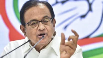 பாஜகஆட்சியில் இருக்கும் வரை பொருளாதாரத்தை சரிவிலிருந்து மீட்பது கடினம்: வெளுத்துவாங்கிய சிதம்பரம் ..