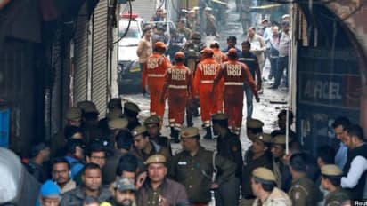 कमरे में था अंधेरा, बचाओ बचाओ की चीखें आ रही थीं; लेकिन कुछ ही लोग बाहर निकल सके