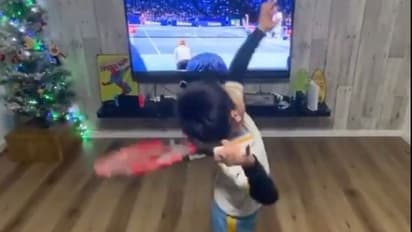 ದಿಗ್ಗಜ ರೋಜರ್ ಫೆಡರರ್ ಅನುಕರಿಸಿದ ಪುಟ್ಟ ಬಾಲಕನಿಗೆ ಭಾರಿ ಮೆಚ್ಚುಗೆ!