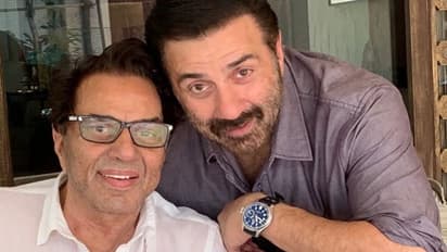 फिल्म स्टार और भाजपा सांसद सनी देयोल गायब, पठानकोट में लगे पोस्टर