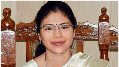 ദുര്‍ഗ ശക്തി നാഗ്‍പാല്‍ ഐഎഎസ്സിന്റെ ജീവിതം വെള്ളിത്തിരയിലേക്ക്