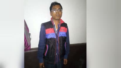 সরকারি হাসপাতালে চেঞ্জিং রুমে নার্সদের ছবি তোলার চেষ্টা, হাতেনাতে ধরা পড়ল যুবক