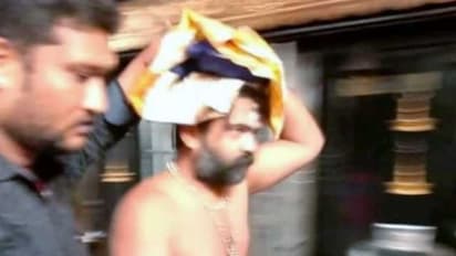 இருமுடி கட்டி சபரிமலை கிளம்பிய சிம்பு... திரும்பி வந்ததும் என்ன பண்ணப்போறார் தெரியுமா?
