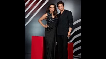 ವೇದಿಕೆ ಮೇಲೆ ಪತ್ನಿಯ ಸೆರಗು ಹಿಡಿದ ಬಾಲಿವುಡ್ 'ಜೆಂಟಲ್‌ಮ್ಯಾನ್'!