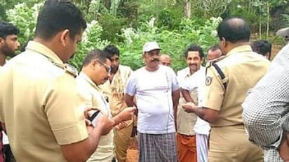 அதிர்ஷ்டம்னா இப்படி இருக்கணும்ப்பா ! லாட்டரியில் கிடைத்த பணத்தில் நிலம் வாங்கினால் அதில் புதையல் !