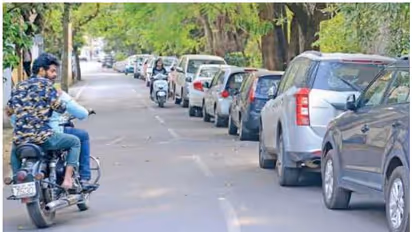 ಇನ್ಮುಂದೆ ಮನೆ ಮುಂದೆ ಕಾರು ನಿಲ್ಸಿದ್ರೂ ಶುಲ್ಕ ಕಟ್ಬೇಕು..!