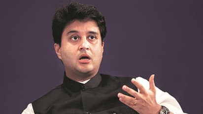 Implosion in MP Congress: Jyotiraditya Scindia takes on Kamal Nath over loan waiver, vows to hit streets