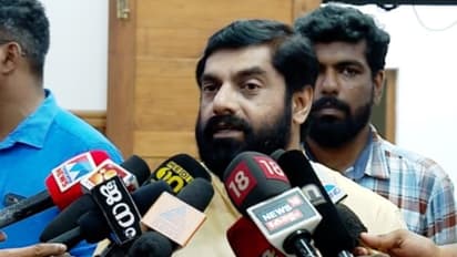 'മണ്ണ് വാരി തിന്നു' പരാമര്ശം: ശിശുക്ഷേമ സമിതി ജനറൽ സെക്രട്ടറി എസ് പി ദീപക്ക് രാജിവച്ചു