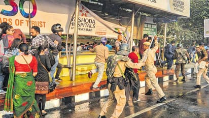 குடியுரிமை திருத்த சட்ட மசோதாவுக்கு கடும் எதிர்ப்பு ! போர்க்களமாக மாறிய வடகிழக்கு மாநிலங்கள் !!
