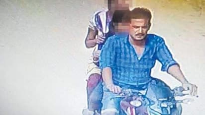 దిశను చేసినట్లే చేద్దామని... మృగాడి నుంచి తెలివిగా ఇలా...