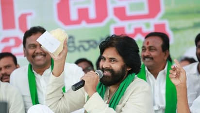 జగన్ సర్కార్ ఎప్పుడైనా కూలిపోవచ్చు: పవన్