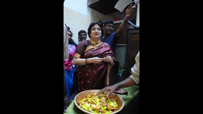 மயிலாட்டம்... ஒயிலாட்டம்... என தலைவர் பிறந்தநாளை வெறித்தனமாக கொண்டாடிய ரசிகர்கள்! Exclusive புகைப்பட தொகுப்பு!