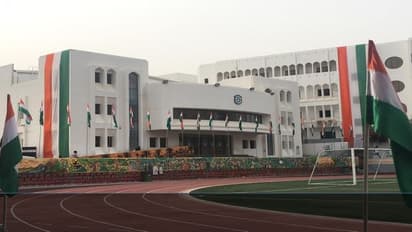 കൊവിഡ് പ്രതിസന്ധികള്ക്കിടയില് രക്ഷിതാക്കളോട് കരുണയില്ലാതെ ഒമാനിലെ ഇന്ത്യൻ സ്കൂൾ അധികൃതർ