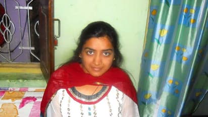 लोगों ने मजाक उड़ाया पत्थर भी मारे, मगर कभी नहीं टूटा हौसला; IRS बनकर ही मानी लड़की