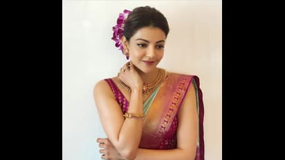 ஸ்லீவ் லெஸ் ஜாக்கெட், பட்டுப்புடவையில் சொக்க வைக்கும் காஜல் அகர்வால்... கடை திறப்பு விழாவில் கலக்கிய புகைப்படங்கள்...!