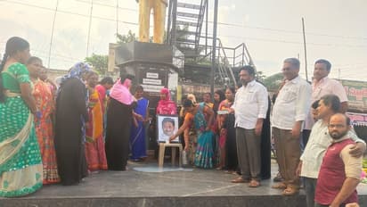 ఏపిలో దిశా యాక్ట్... సీఎం జగన్ కు పాలాభిషేకం