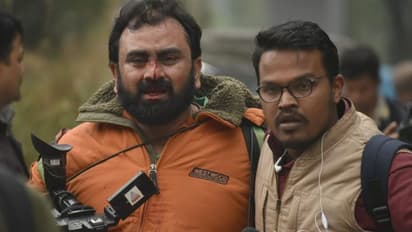 പൗരത്വ ഭേദഗതി നിയമത്തിനെതിരായ പ്രതിഷേധം: റിപ്പോർട്ട് ചെയ്യാനെത്തിയ ഏഷ്യാനെറ്റ് ന്യൂസ് മാധ്യമപ്രവർത്തകർക്ക് പരിക്ക്