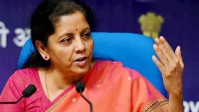 மத்திய அரசுக்கு அடிக்குமேல் அடி: தொழில்துறை உற்பத்தியும் 3.8 சதவீதமாக வீழ்ந்தது.....