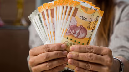 బిల్లు కాదు... టిప్పే రూ.లక్షన్నర