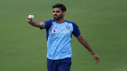 അന്ന് സച്ചിനെ പുറത്താക്കി, പിന്നീട് കരിയര്‍ തന്നെ മാറിമറിഞ്ഞു; ഭുവനേശ്വര്‍ പറയുന്നു