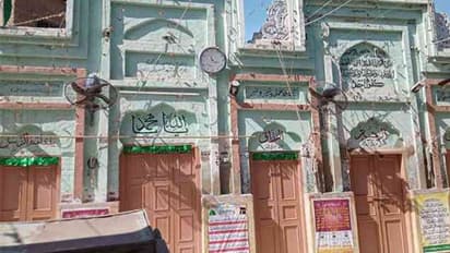 പാകിസ്ഥാന്റെ മണ്ണില് ഈ ബ്രിട്ടീഷുകാരനായി ഒരു ആരാധനാലയമുണ്ട്, ആയിരങ്ങള് അദ്ദേഹത്തെ ആരാധിക്കുന്നതെന്തുകൊണ്ട്?