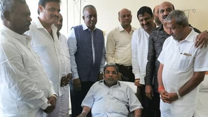 Karnataka politics: After Vishwanath, old-time loyalists meet Siddaramaiah in hospital