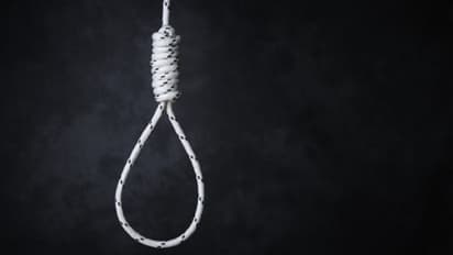 കൊല്ലത്ത് പത്താം ക്ലാസ് വിദ്യാർത്ഥി വാഴക്കൈയ്യിൽ തൂങ്ങിമരിച്ച നിലയിൽ