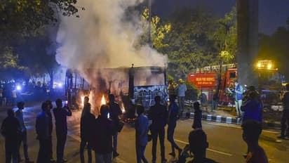 ജാമിയ മിലിയ സംഘര്ഷം: പത്ത് പ്രദേശവാസികള് അറസ്റ്റിലെന്ന് പൊലീസ്