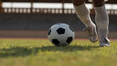 ফুটবল খেললেই চাকরি, রাজস্থানের এই গ্রামের কাহিনি অবাক করার মত