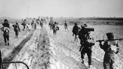 কেটে গিয়েছে ৪৮ বছর, বিজয় দিবস উপলক্ষে সেজে উঠছে বাংলাদেশ