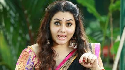 சினிமா பாசமோ...? நடிகர் சூர்யா பற்றிய கேள்விக்கு பதில் சொல்லாமல் நழுவிய நமீதா...!