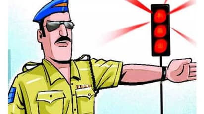 సామాన్యుడి దెబ్బ... పోలీస్ వాహనానికి ట్రాఫిక్ జరిమానా