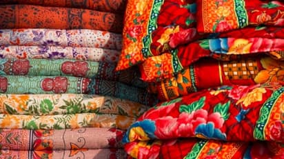 শীতের শেষে পোশাকের যত্ন, মেনে চলুন সহজ ট্রিকস