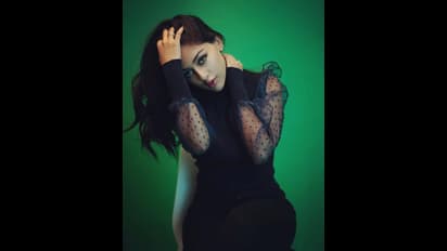 செக்ஸி லுக்கில் வசீகரிக்கும் 'காந்த கண்ணழகி' அனு இம்மானுவேல்! லைக்குகளை குவிக்கும் க்யூட் புகைப்படங்கள்!