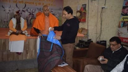 யோகி ஆதித்யநாதை பதற வைத்த கலெக்டர்: அடிச்சாரு பாருங்க ஆர்டரு! அல்லு தெறிக்குது.