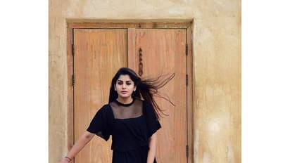 "என் ஆடையின் அளவை கணக்கிட யாருக்கும் உரிமை இல்லை"... தாறுமாறு கேள்வி கேட்ட நெட்டிசன்களுக்கு பிரபல நடிகையின் நெத்தியடி பதில்...!