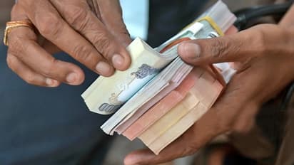 कुंडली का दूसरा भाव होता है खास, इससे जुड़े 7 योगों से जानिए आप धनवान बन पाएंगे या नहीं?