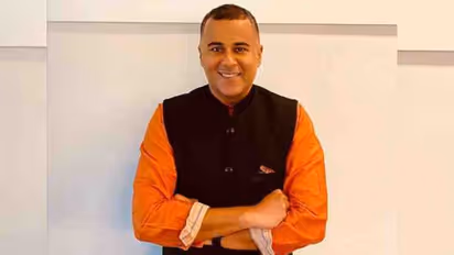 ഹിന്ദു രാജാവും അയാള്ക്ക് പാദസേവ ചെയ്യുന്നവരും മാത്രമുള്ള ഇന്ത്യ സ്വപ്നം കാണേണ്ട; തുറന്നടിച്ച് ചേതൻ ഭഗത്