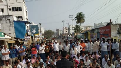 ఏపీకి మూడు రాజధానులు: వెలగపూడిలో రైతుల దీక్షలు