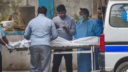 बहादुरी को नमन: मरते मरते 15 बच्चों की जिंदगी बचा गया शख्स, मौत के बाद हर कोई उसके लिए कर रहा दुआ