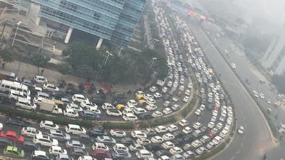 పౌరసత్వ సెగ, ఢిల్లీ ట్రాఫిక్లో ఇరుక్కున్న సిబ్బంది.. విమానాలు రద్దు