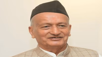 மகாராஷ்டிராவில் நீடிக்கும் அரசியல் குழப்பம்… நம்பிக்கை வாக்கெடுப்பு நடத்த ஆளுநர் அழைப்பு!!